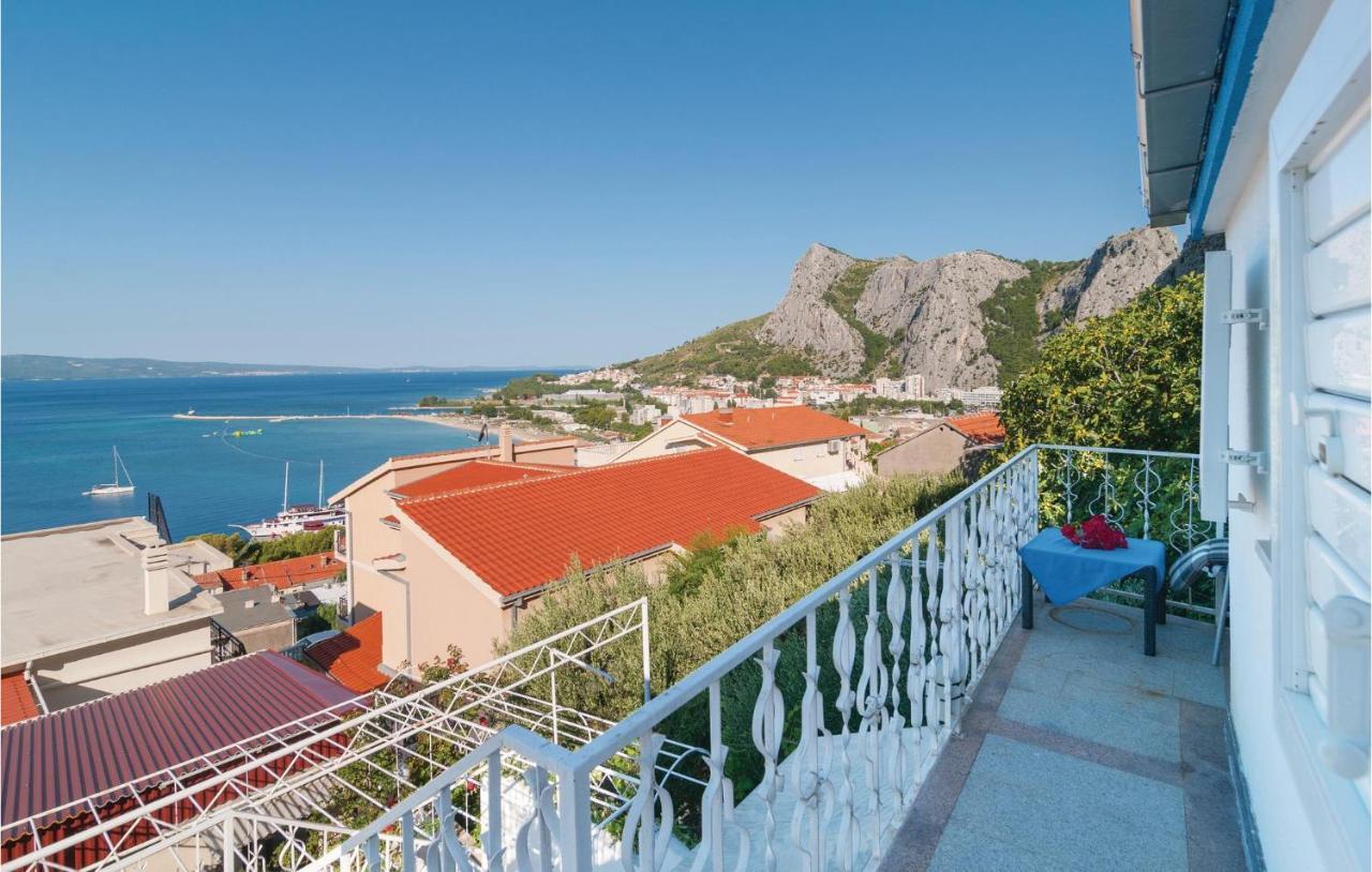 Gorgeous Apartment In Omis With House Sea View Exteriör bild