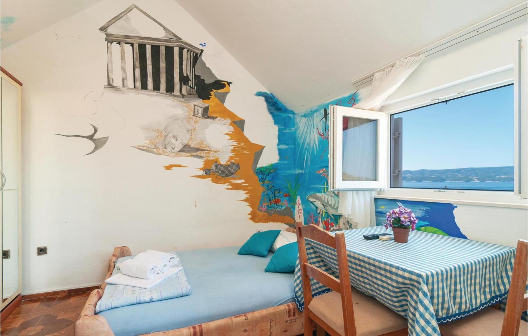 Gorgeous Apartment In Omis With House Sea View Exteriör bild