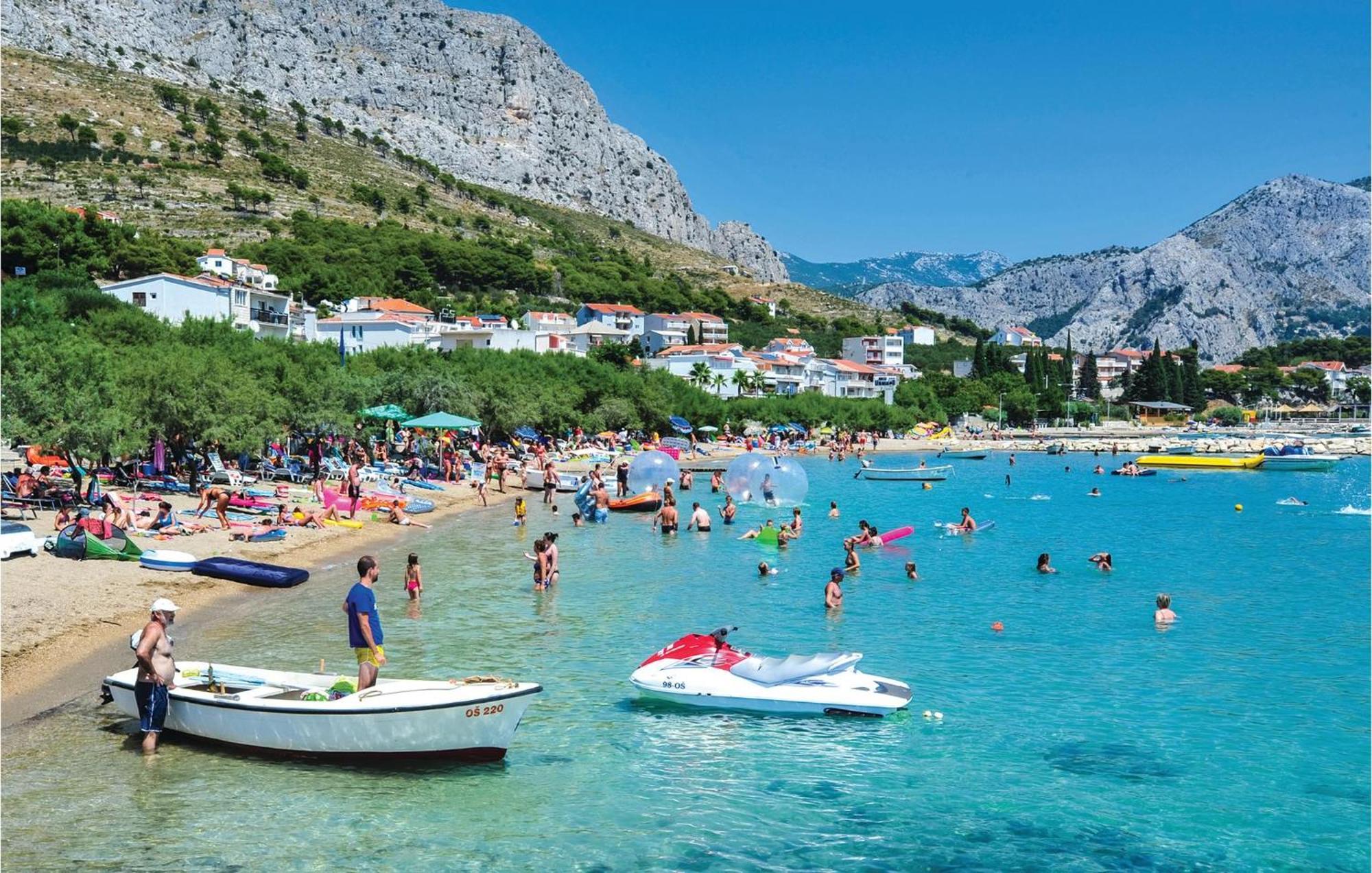 Gorgeous Apartment In Omis With House Sea View Exteriör bild